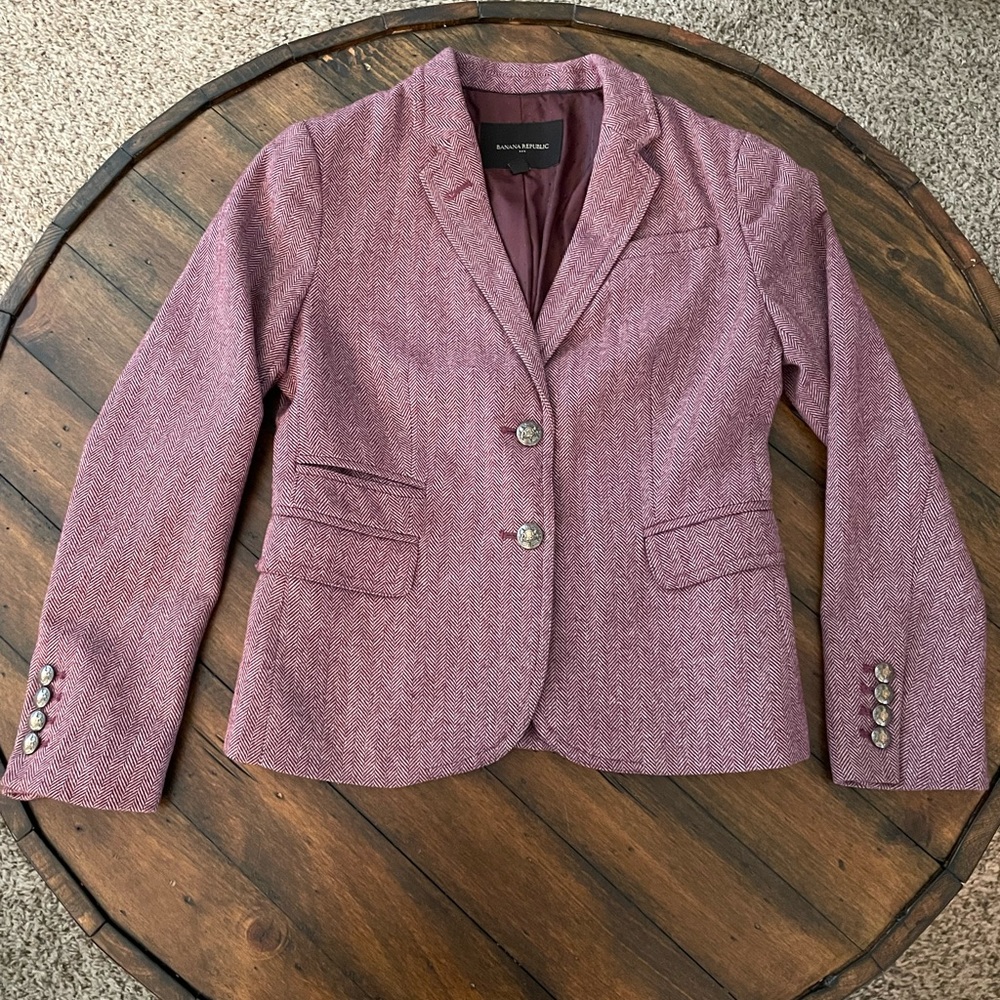 Woman’s burgundy blazer
